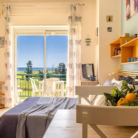 Apartment Mit Korallenblick In Chianchitta Pallio *